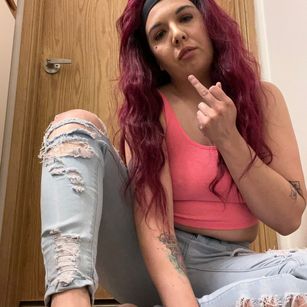 Model - Goddess Ricia Financial