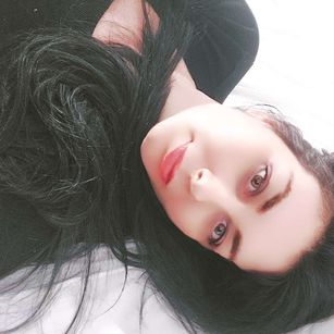 Model - DDD Milf spanking