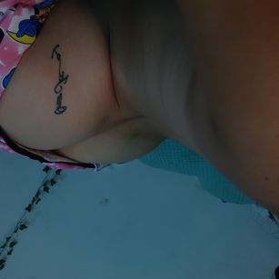 Model - Sara Miilan nicesmile