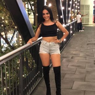 Model - Vale ochoa deepthroat