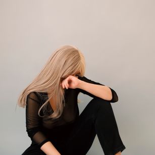 Model - Marzia Martines bondage