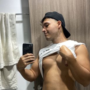 Model - Zeth masturbation