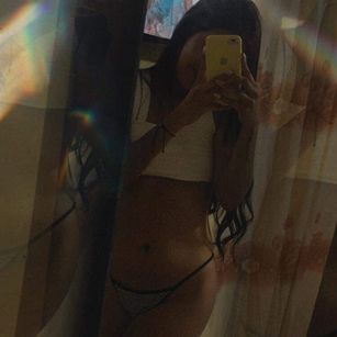 Model - Sol Highins latina