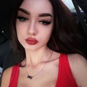 Model - Violetta asian