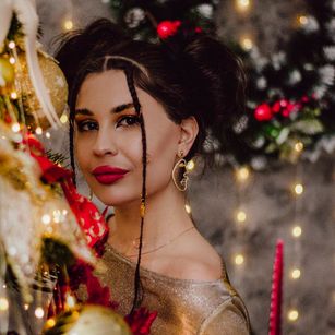 Model - Alina Goddess joi