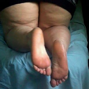 Model - bonnie.hot heels