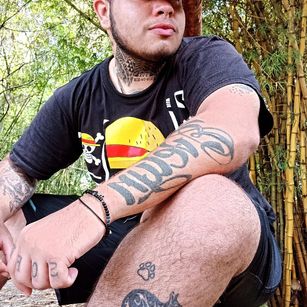 Model - Joel_Salazar blowjob