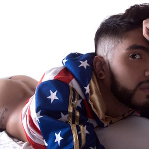 Model - Daniel Uribe 3