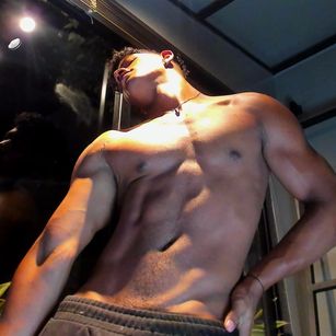 Model - JordanParrish LUSH