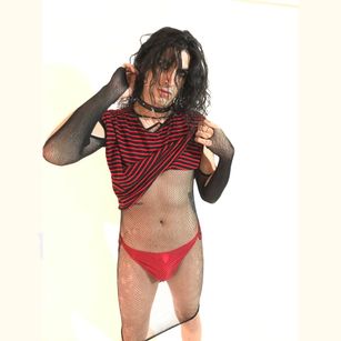 Model - Skinny Softboy skinny