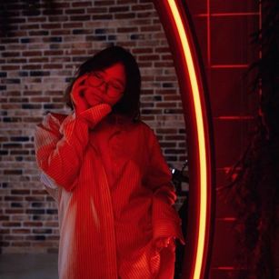 Model - Lisa Moon feet