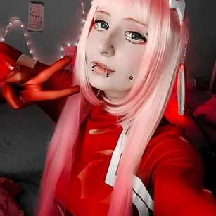 Model - EmmyBunny shaved