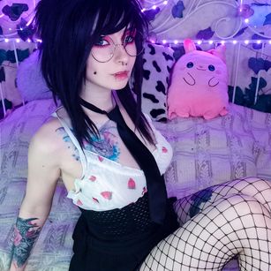 Model - EmmyBunny teen