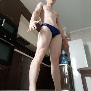 Model - PoliglotJoe horny