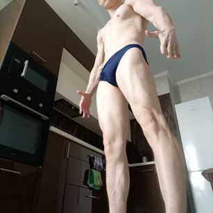 Model - PoliglotJoe squirt