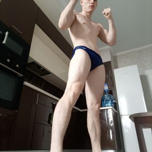 Model - PoliglotJoe young