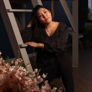 Model - AgnessaWard eyes