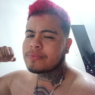 Model - Joel_Salazar deepthroat