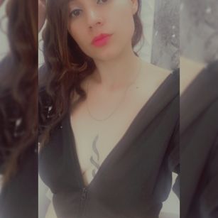 Model - Tamara jones show