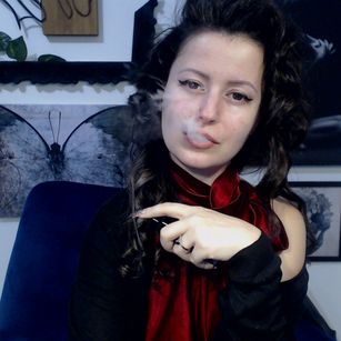 Model - Miss Reine mistress