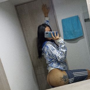 Model - isabella sexy