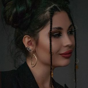 Model - Alina Goddess cei