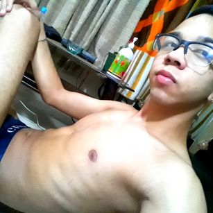 Model - Jefferson Alfonzo Davila Delgado dildo