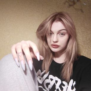 Model - Melissa legs