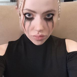 Model - Niki None blowjob