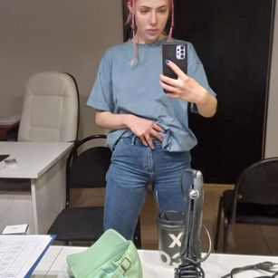 Model - Niki None young