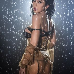 Model - Dalia Lavish domination