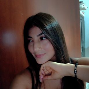 Model - Divahind masturbacion