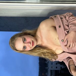 Model - AnyAmaazzy bigtits