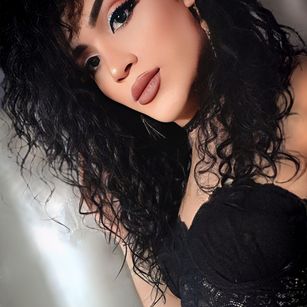 Model - Charlotte sijanz tacones