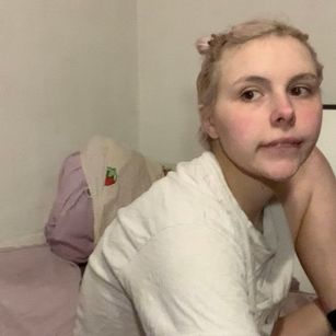 Model - mae American