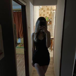 Model - Young Lady striptease