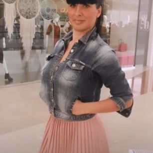 Model - Hellen_ latin