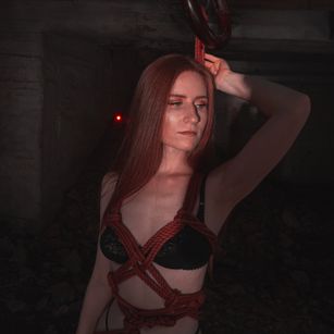 Model - GoddessRitaFoxter stockings