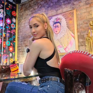 Model - Bianca Brunni blowjob