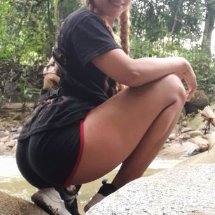 Model - Jordan and Danna cum