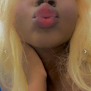 Model - TiffanyMaiz dildo