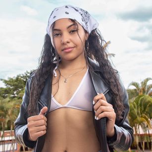 Model - SaraRose dirtytalk