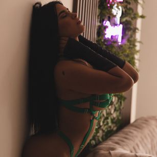 Model - Miia Ocean mature