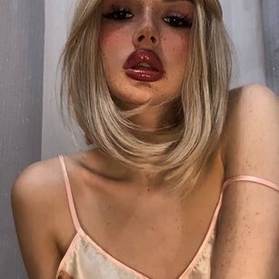 Model - RebeccaMichaelson petite