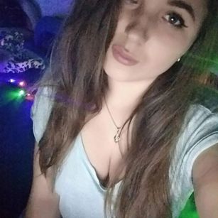 Model - Sexy Kitty kissing