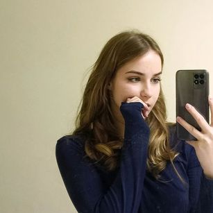 Model - MiaBakker LOVENSE