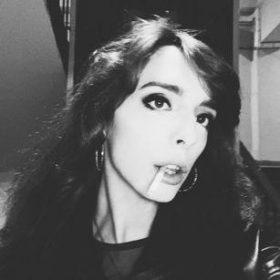 Model - Lizzy Grand titties