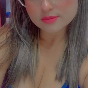 Model - lauren ..... tetasricas