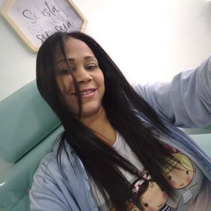 Model - valentiva... pies