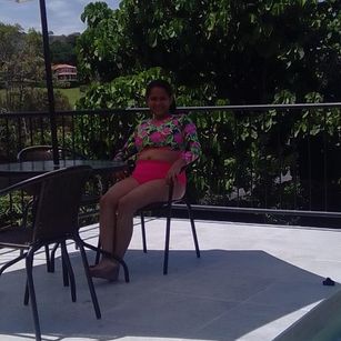 Model - valentiva... dedos